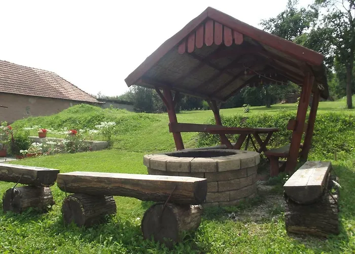 Oereg Somfa Vendeghaz Гостевой дом
