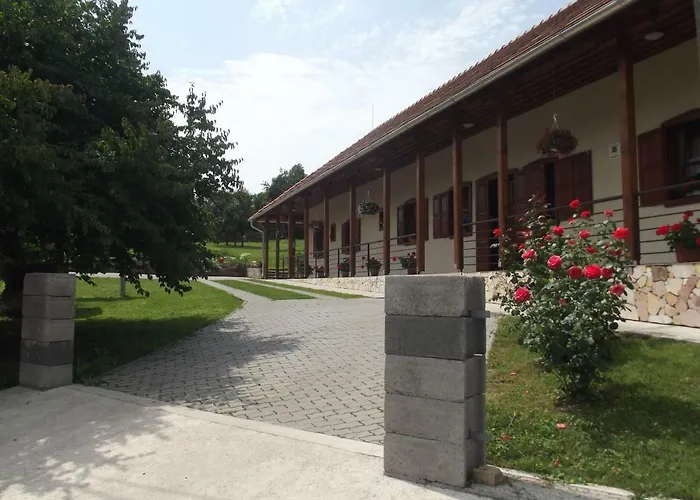 Oereg Somfa Vendeghaz Гостевой дом 4*